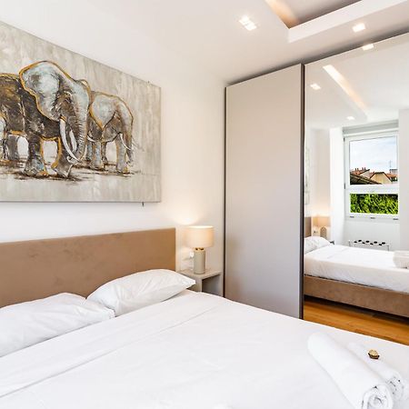 Moscova Luxury Home Милано Екстериор снимка