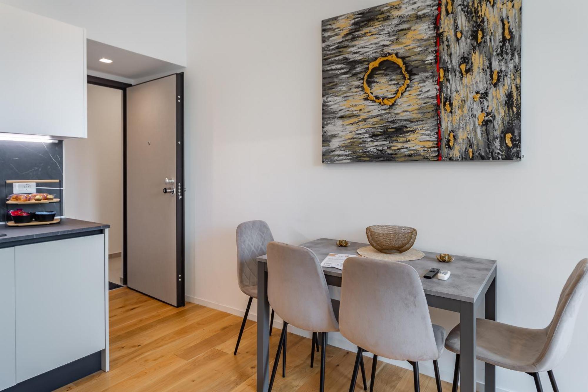 Moscova Luxury Home Милано Екстериор снимка