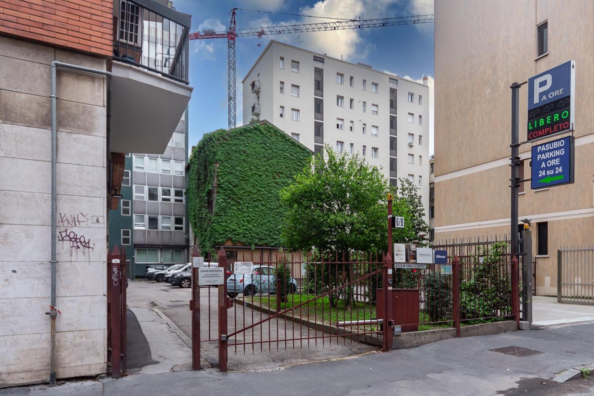 Moscova Luxury Home Милано Екстериор снимка